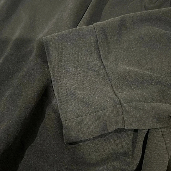 Fabletics Black long sleeve lightweight sweatshirt pullover athletic top - Picture 4 of 7